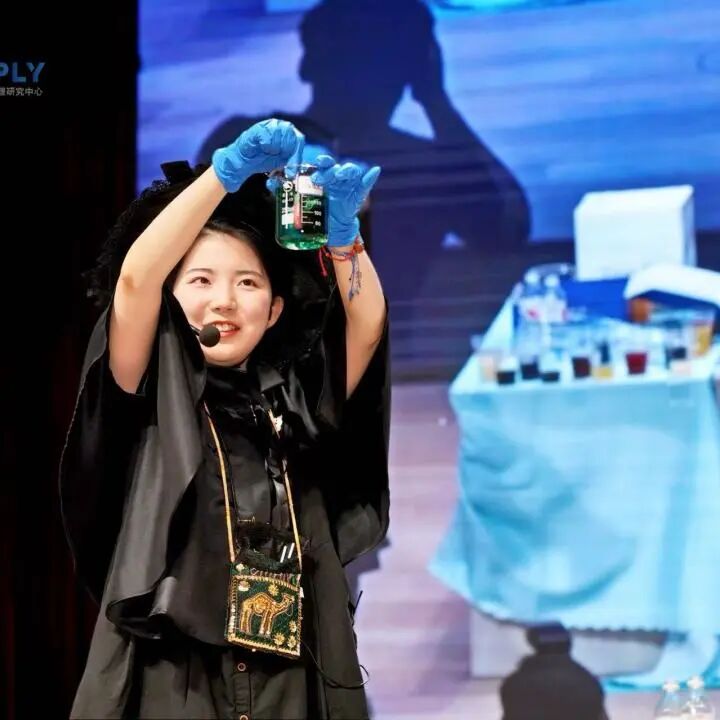 1774529493499022289.jpg 50.jpg